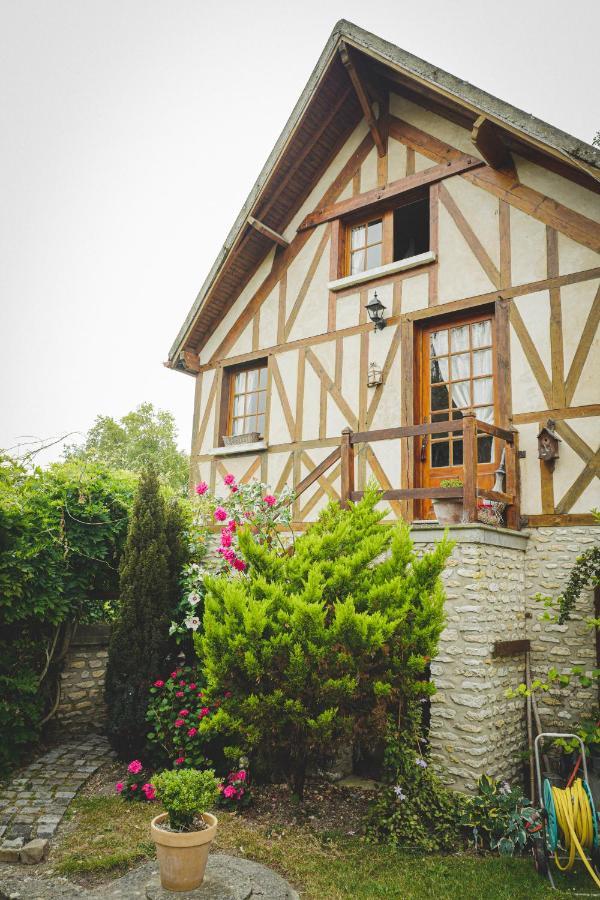Au Fil De L'Eau & Gite "Le Jardin Du Moulin" Fourges Eksteriør billede