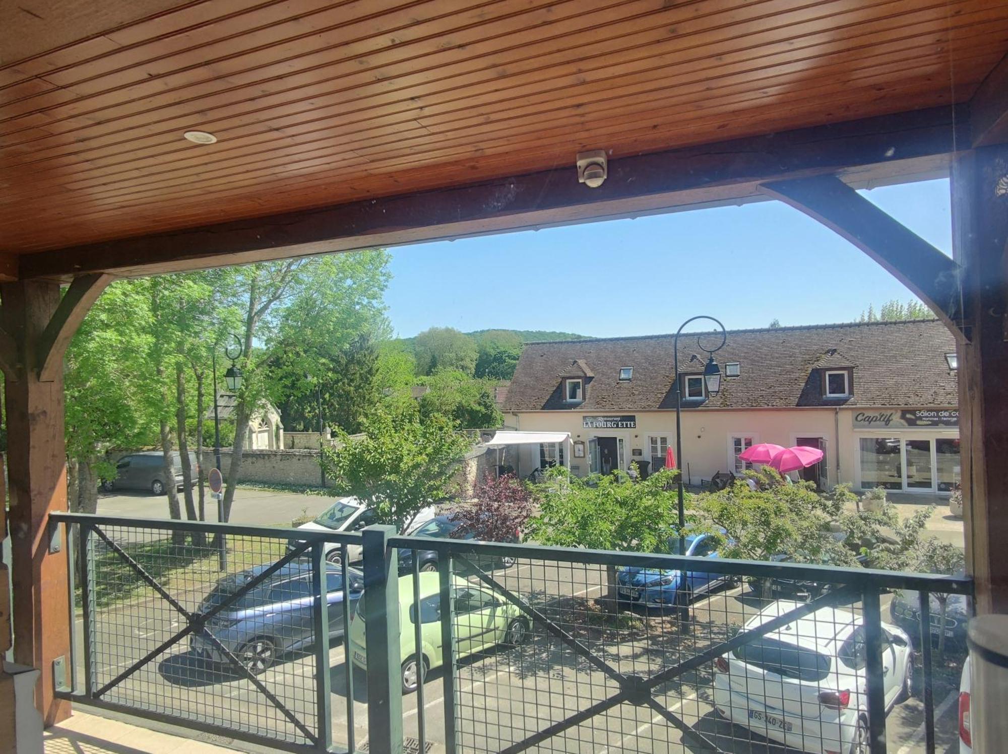 Au Fil De L'Eau & Gite "Le Jardin Du Moulin" Fourges Eksteriør billede